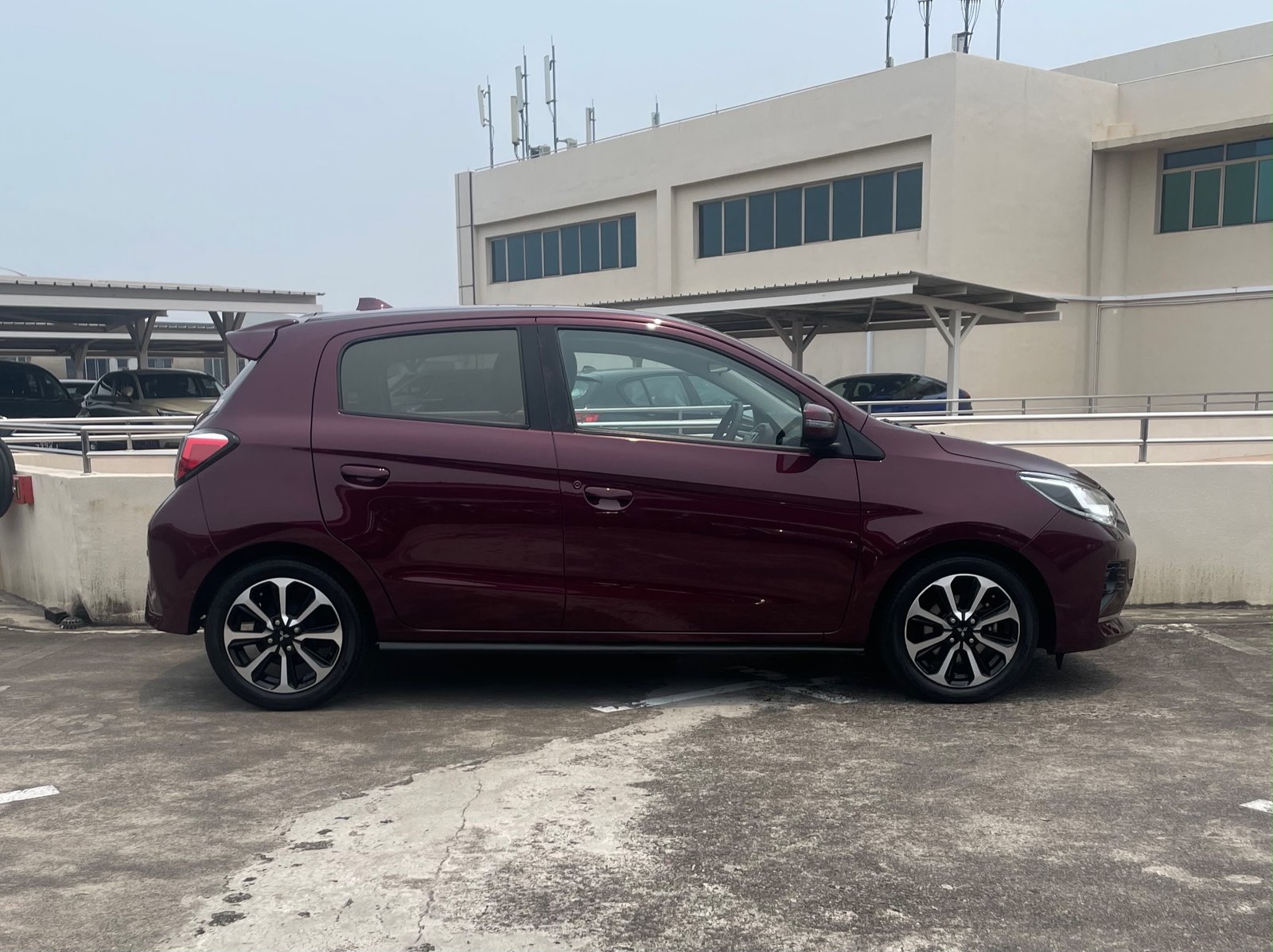 Mitsubishi Space Star 1.2 photo 4